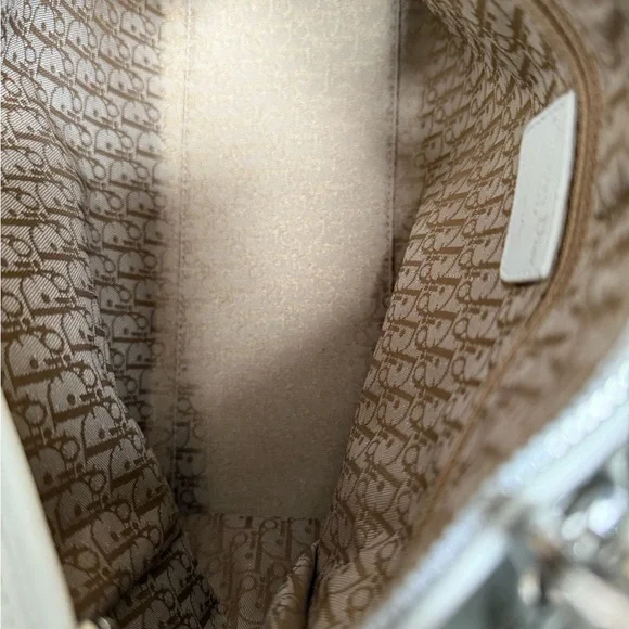 Christian Dior Cannage Lady Dior - Picture 9 of 17